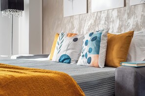 2 bedrooms, iron/ironing board, WiFi, bed sheets - Sunny Suite: the warmth of a finished, modern home for your family. (Palermo)
