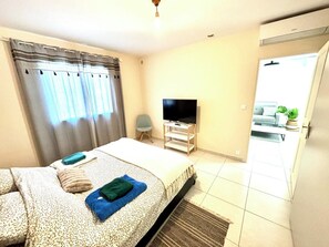 5 bedrooms, iron/ironing board, Internet, bed sheets - Villa 10p Heated Secured Pool, Spa Jacuzzi - 20 min Cannes Nice (Roquefort-les-Pins)