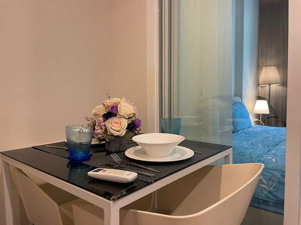 開放式套房, 泳池景觀