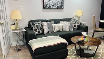 Apartment, 2 Bedrooms, Balcony | Living area | Books