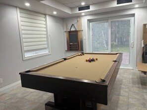 Apartment, 2 Bedrooms, Balcony | Games room - Cozy Basement Apartment in Timmins (Timmins)