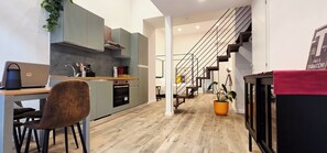 Unclassified image, 5 of 21, button - Vrbo Property (Roma)