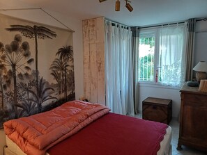 2 bedrooms, iron/ironing board, WiFi, bed sheets - Seaside apartment (Sète)