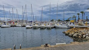Marina - ST-CYPRIEN : T2 Garden level - Walking distance - Swimming pool & Secure parking lot (Saint-Cyprien)