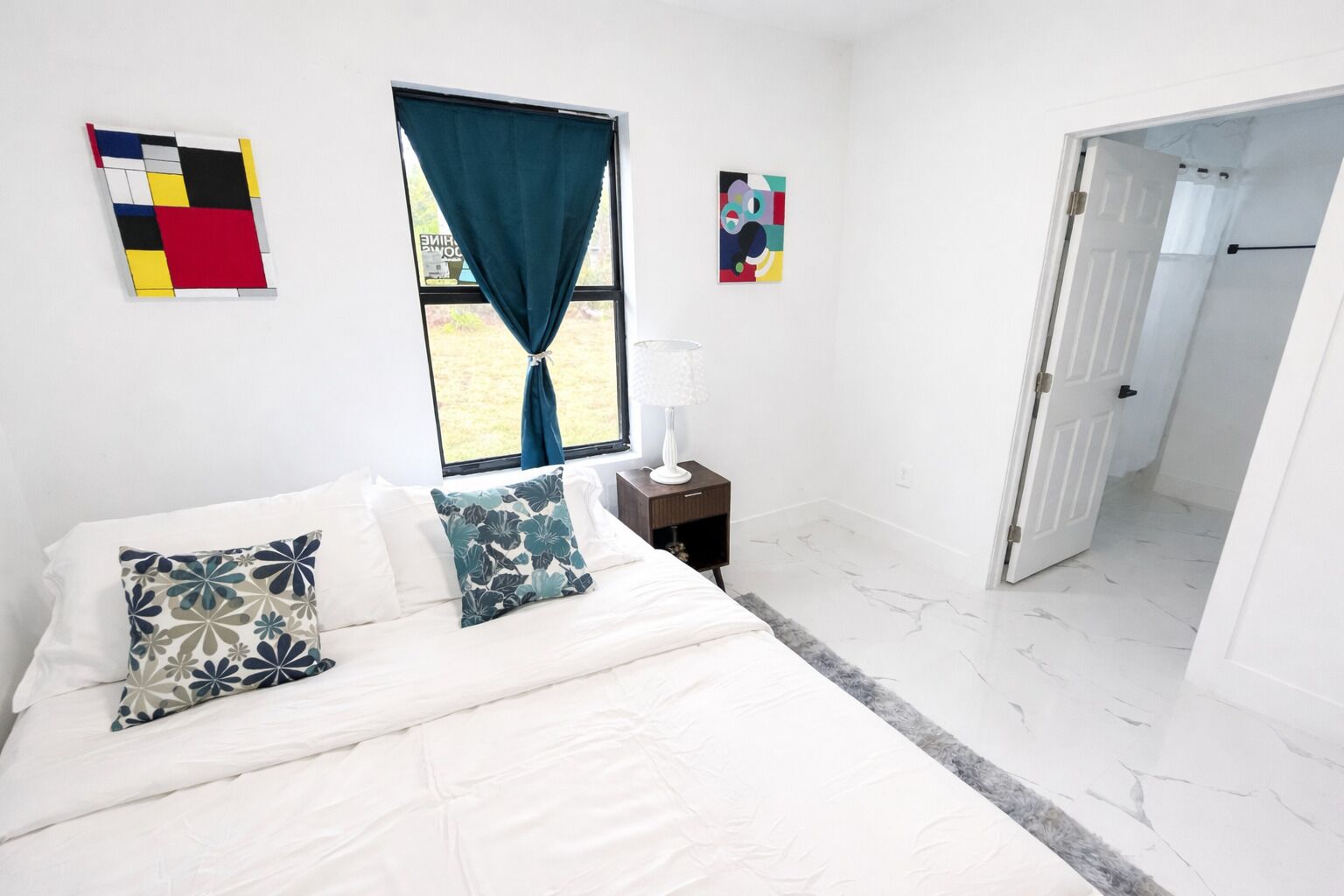 3 bedrooms, desk, iron/ironing board, WiFi