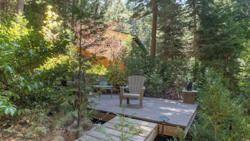 Outdoor Seating Area