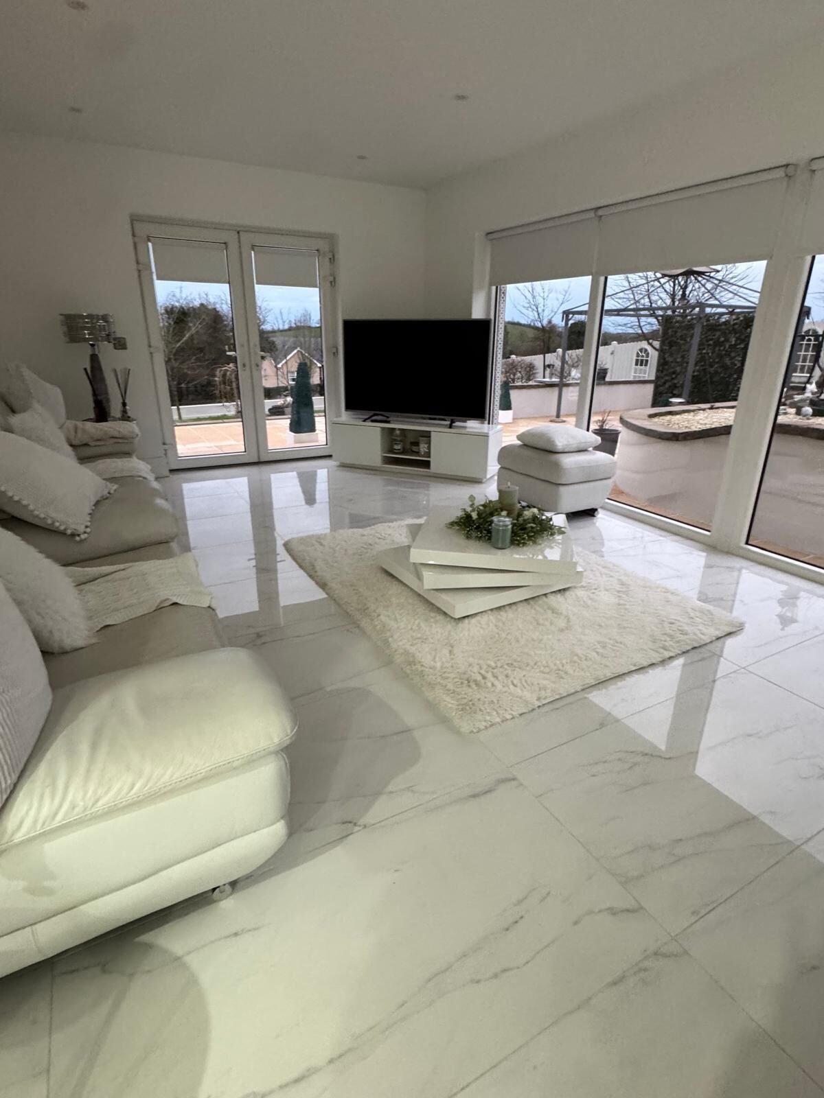 Shared Dormitory, 1 Bedroom, Smoking, Patio | Living area