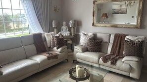 Shared Dormitory, 1 Bedroom, Smoking, Patio | Living room - Room-dernvale House - Double Room Sleeps (Emyvale)