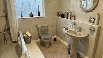 Shared Dormitory, 1 Bedroom, Smoking, Patio | Bathroom