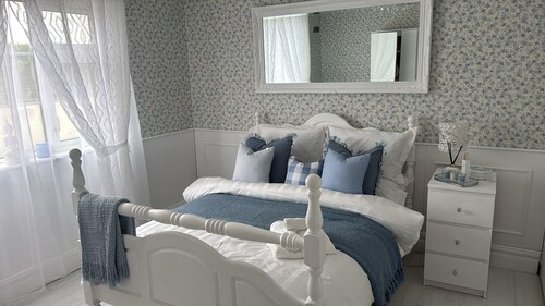 Room-dernvale House -double Room Sleeps