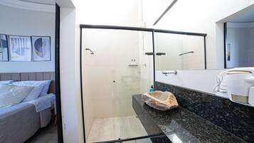 Deluxe suite, uitzicht op de stad | Badkamer