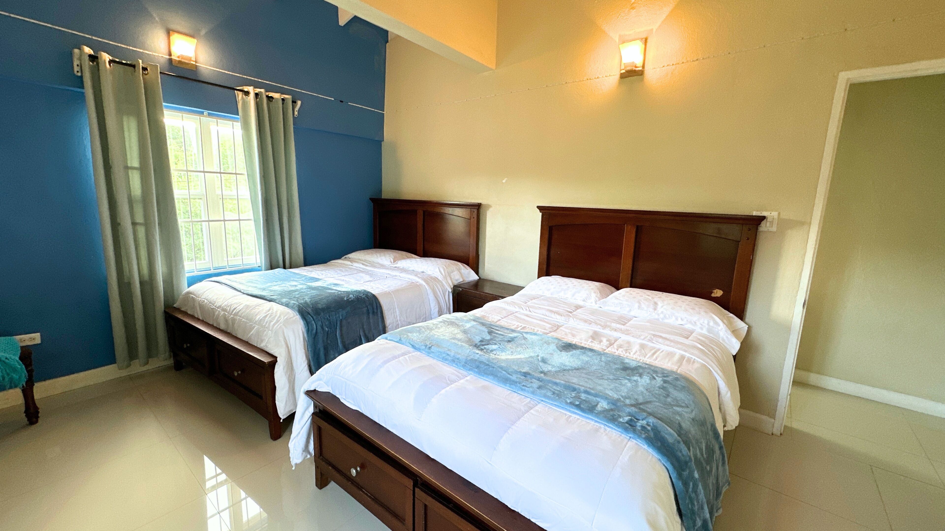 3 chambres, bureau, fer et planche à repasser, Wi-Fi gratuit