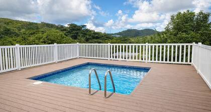 Mountain Haven -
Charming Villa in the Cedar Grove Foothills