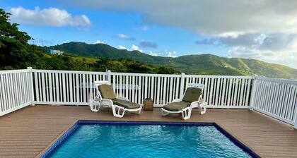 Mountain Haven -
Charming Villa in the Cedar Grove Foothills