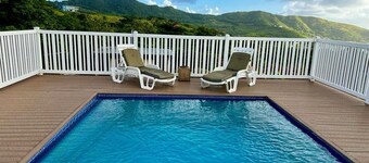 Mountain Haven -
Charming Villa in the Cedar Grove Foothills