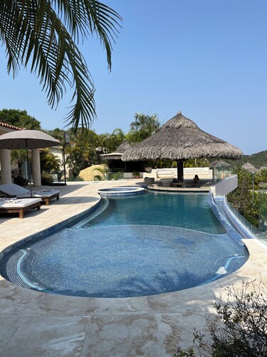 Villa Maré Acapulco - capacity for 20 people with Staff included