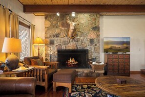 TV, fireplace, table football, offices - Skyline Ridge • Spectacular Views | Hot Tub | BBQ (Gatlinburg)