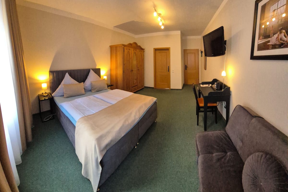 Habitación doble Deluxe | Caja de seguridad en la habitación y wifi gratis