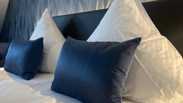 Comfort-Apartment, Blick auf den Innenhof | Zimmersafe, kostenloses WLAN