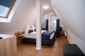 Unclassified image, 4 of 9, button - Hotel Wolfsschlucht (Bad Münstereifel)