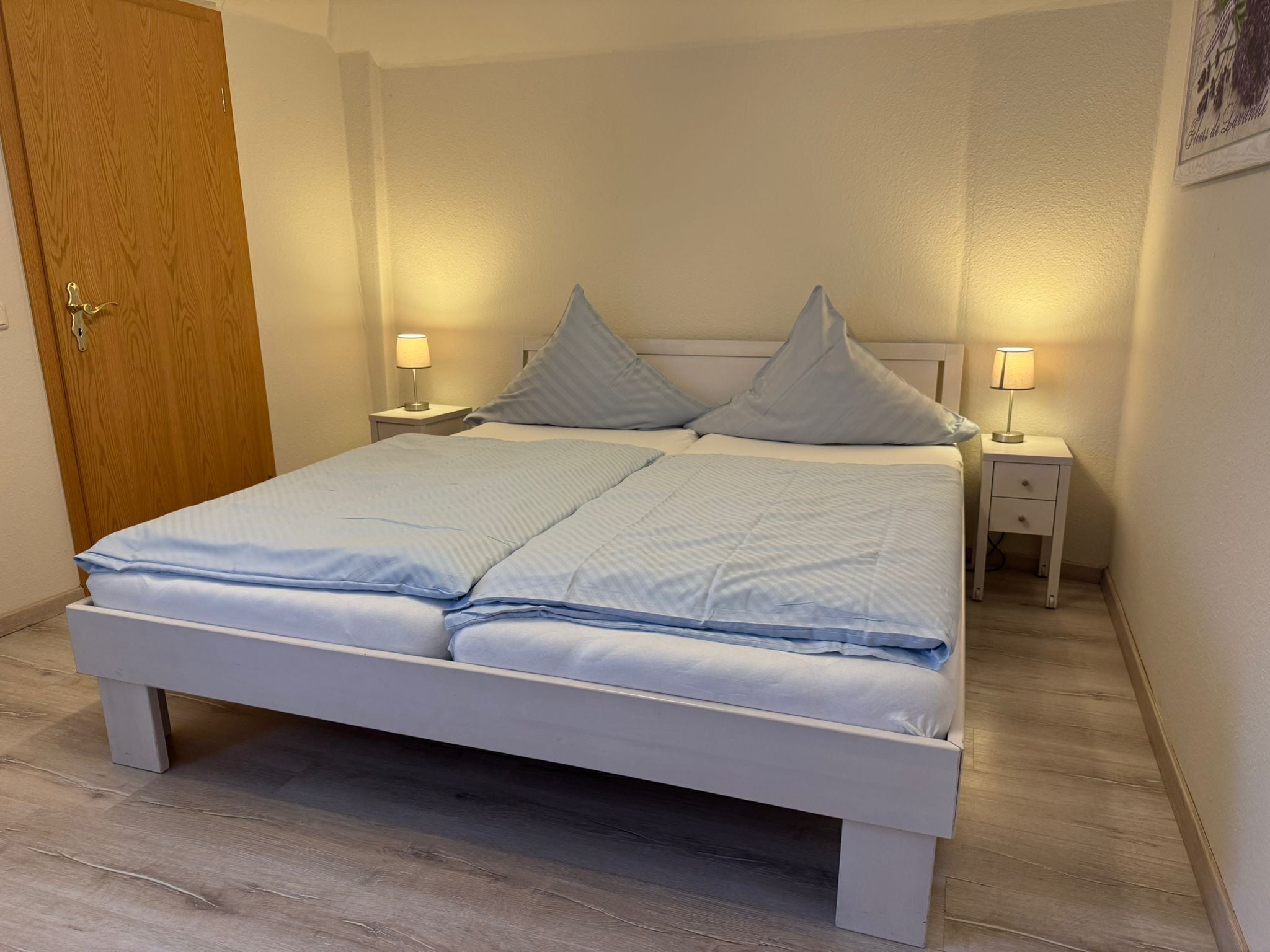 Kahden hengen standard-huone, kaupunkinäköala | Tallelokero huoneessa, ilmainen Wi-Fi