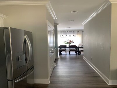 Fully Equipped Modern 4BR in the Heart of Minneapolis