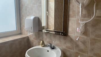 Standardzimmer, 1 Doppelbett | Badezimmer