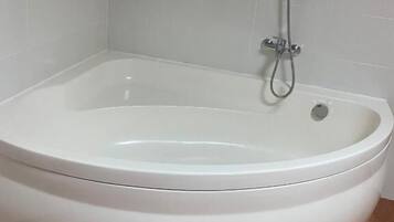 Luxury Shared Dormitory, Women only | Bathroom