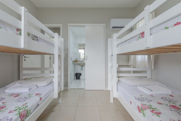 Luokittelematon kuva, 1 kautta 39, painike