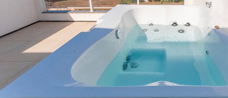 Appartement | Bain à remous extérieur
