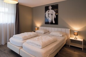 4 Schlafzimmer, Bügeleisen/Bügelbrett, kostenloses WLAN