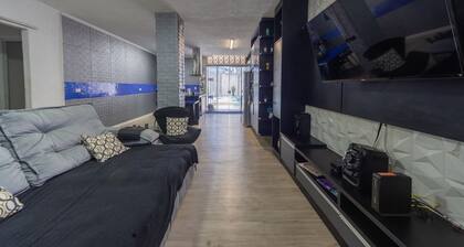 Casa com Piscina a 600m da Praia da Guilhermina