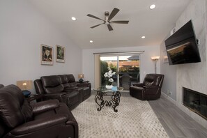 Unclassified image, 5 of 18, button