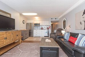 TV - Ocean View Atlantis Studio - Sleeps 4 (Ocean City)