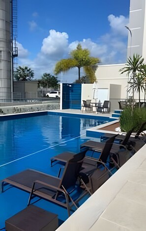 Apartamento | Piscina | Piscina externa