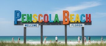 Spring Sale!! Cute house in pretty Pensacola. Close to Beach and Hospital