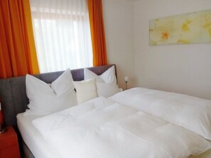 2 dormitoris, escriptori, planxa i posts de planxar i wifi gratuïta 