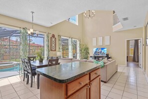 Interior - Mins 2 Disney Adventure Villa 8BR, VR & Theater (Kissimmee)