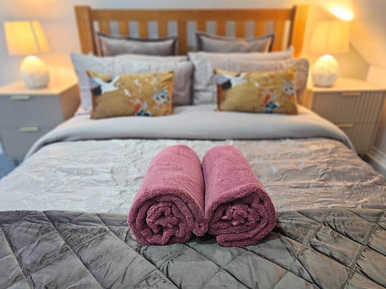 3 dormitoris, planxa i posts de planxar, wifi i roba de llit 