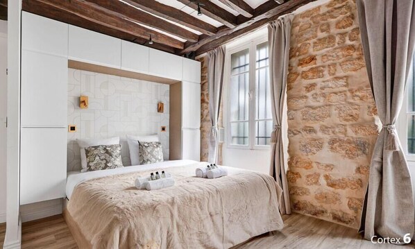 1 bedroom, desk, iron/ironing board, WiFi - Ecrin de prestige au coeur du Haut-Marais (Paris)