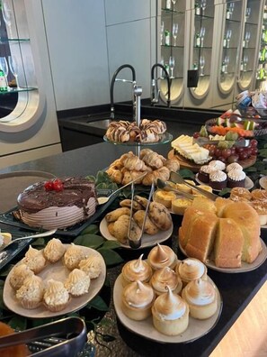 Dining - HOTEL JD VILLAGE  (Itapema)