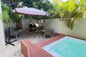 Terrace/patio - Private Jacuzzi family villa near Juan Dolio Beach DR (Juan Dolio)