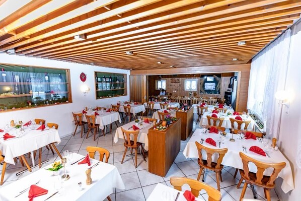 Unclassified image, 1 of 13, button