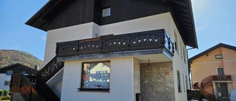 Basic Apartment, Balcony, Mountain View | Exterior