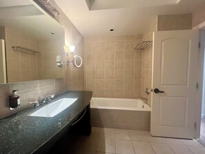 Jetted bath, hair dryer, towels, soap - La Jolla Hotel Suite with ocean view from balcony (San Diego)