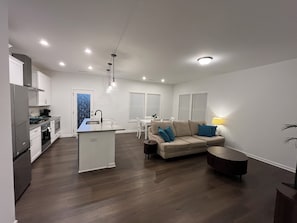 Nicht klassifiziertes Bild, 4 von 32, Schaltfläche