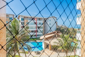 Luokittelematon kuva, 2 kautta 42, painike