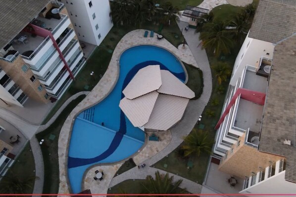 Luokittelematon kuva, 1 kautta 42, painike