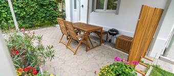 Studio Maria with Free Parking