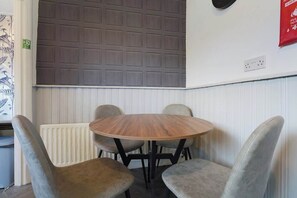 Dining - Work Friendly 3 Bed House with Sofa Beds, Sleeps 7 (Fishburn)